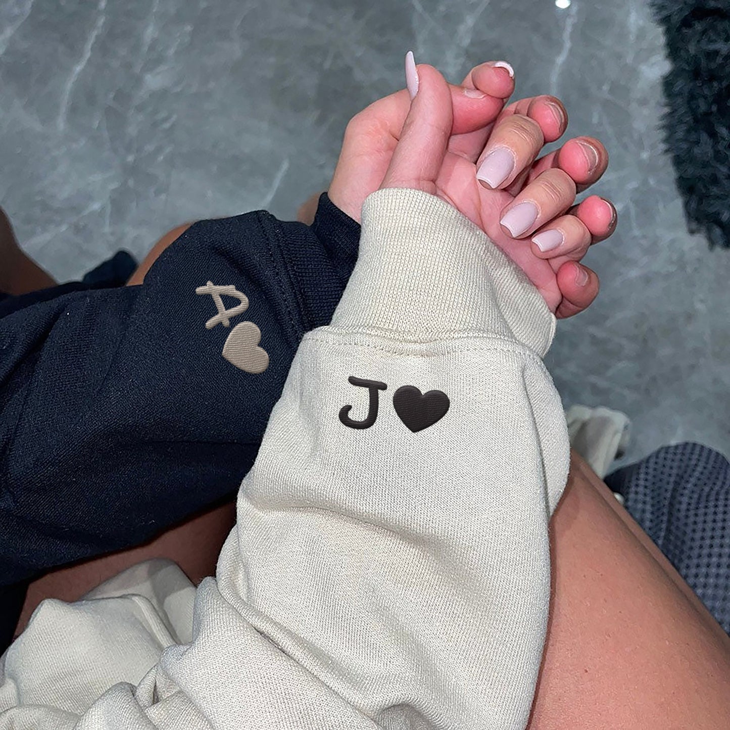 Sudaderas Personalizadas con Bordado de Corazón de Puzzle para Él y para Ella